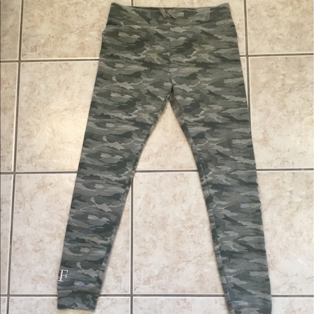 Abercrombie Kids Camouflage Leggings sweat pants